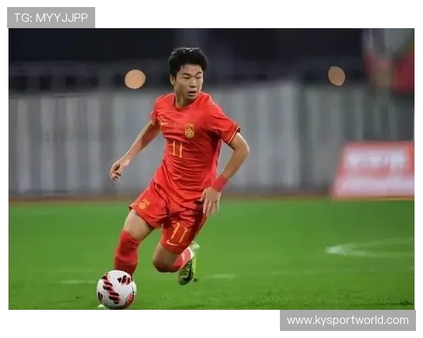 太狠了！21年等来一场2比0，U17打脸国足的荒诞轮回，转播费会收益大降吗，球迷看完都坐不住